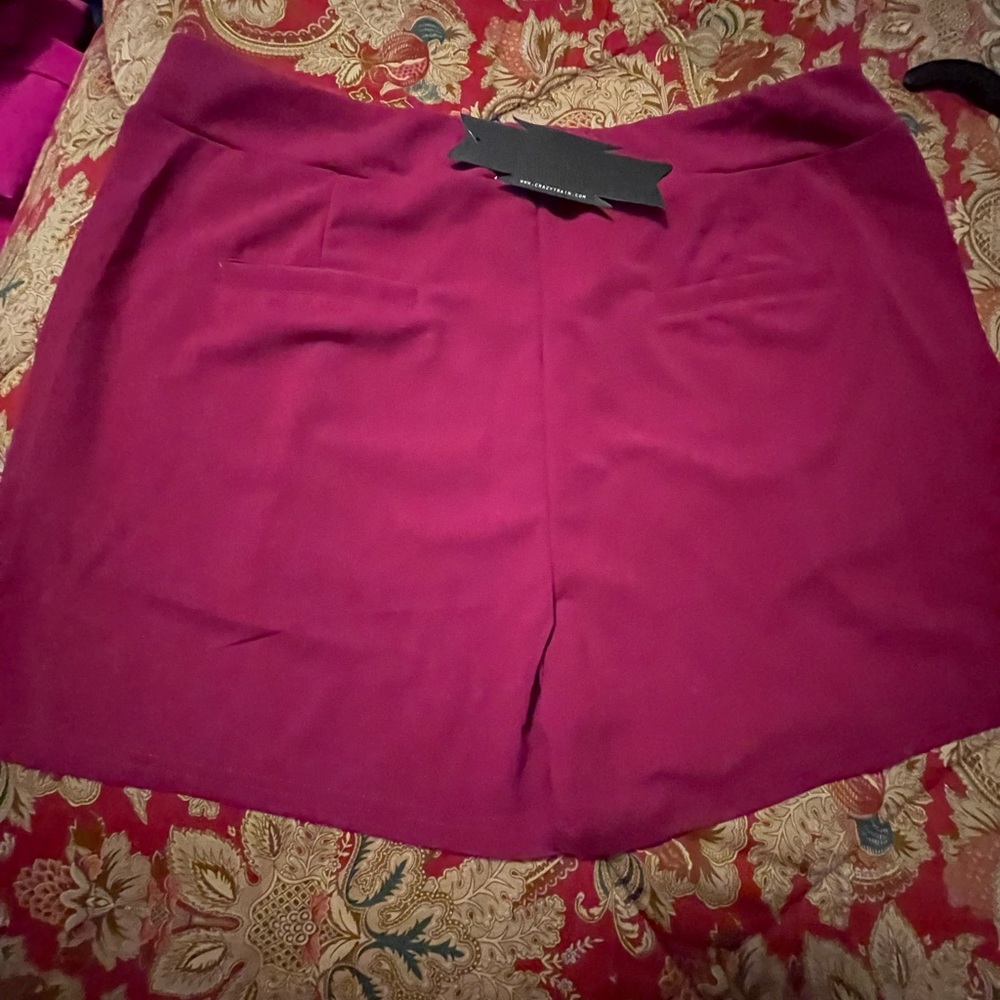 NWT CRAZY TRAIN Perfect Pair Short Raspberry - Picture 5 of 9